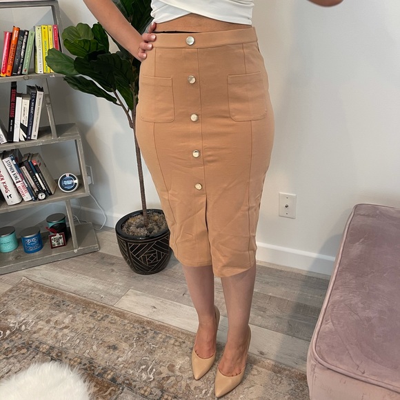 River Island tan pencil skirt with buttons size 12 - Picture 1 of 7